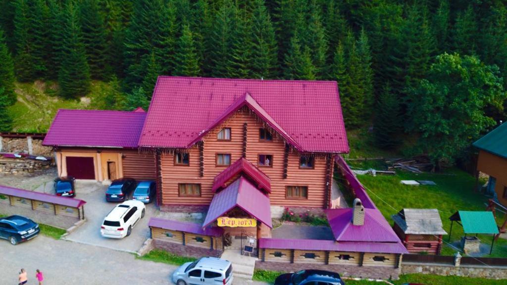 Hotel Berloga-Sinevir Synevyrsʼka Polyana Buitenkant foto